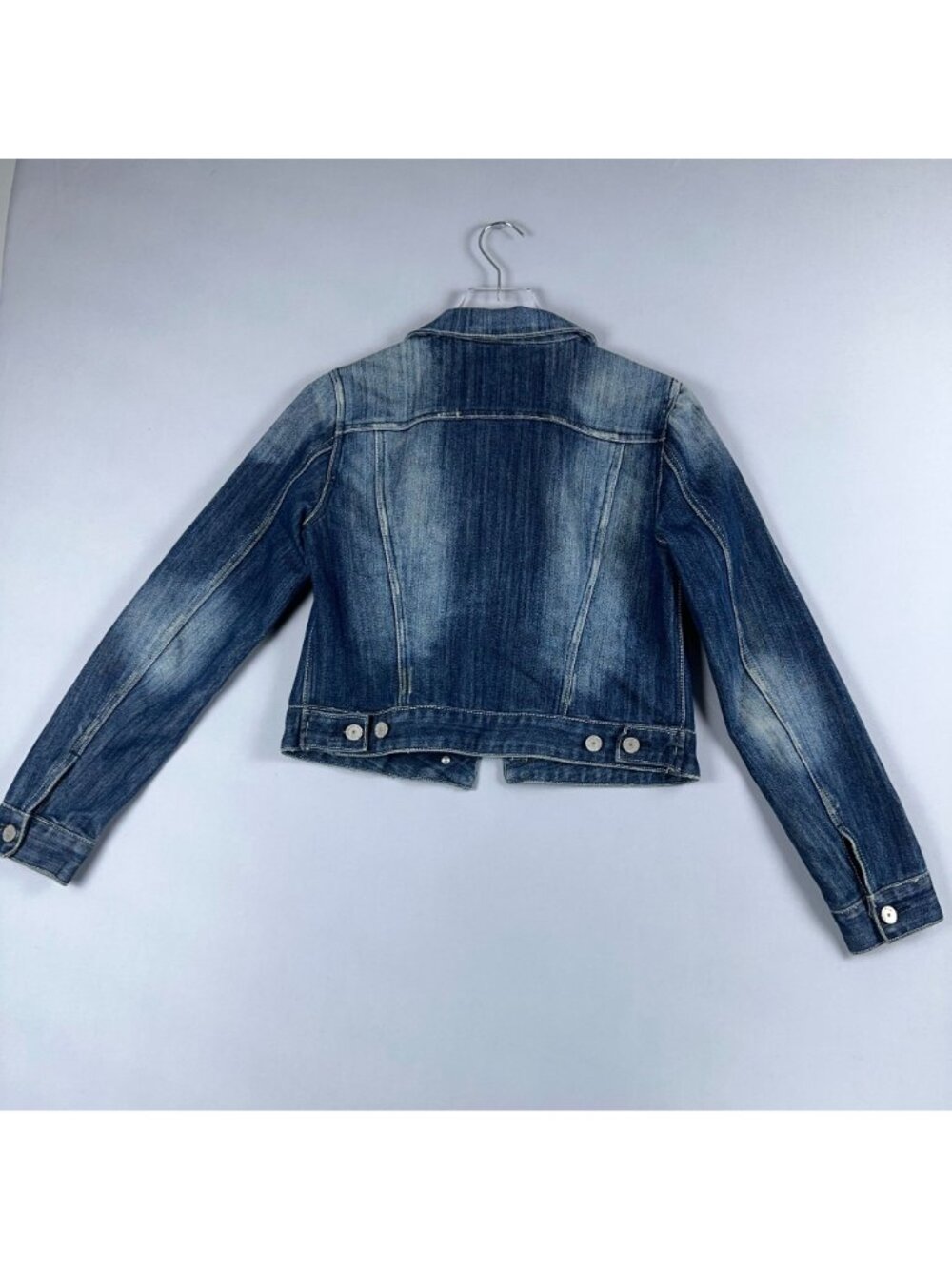 Almost Famous Cropped Denim Jacket Size Medium Button Front Long Sleeve Blue - Picture 4 of 12